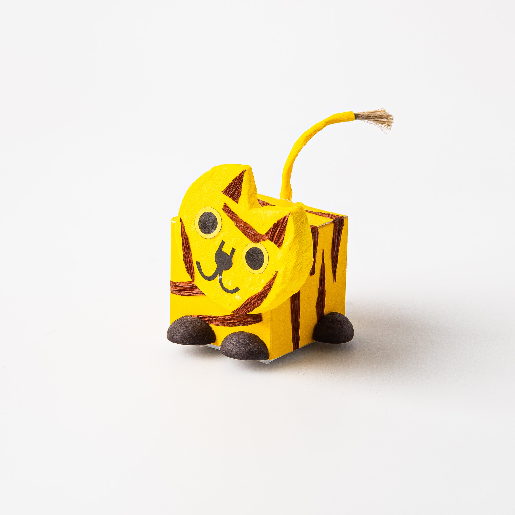 Tiger with 2 truffles