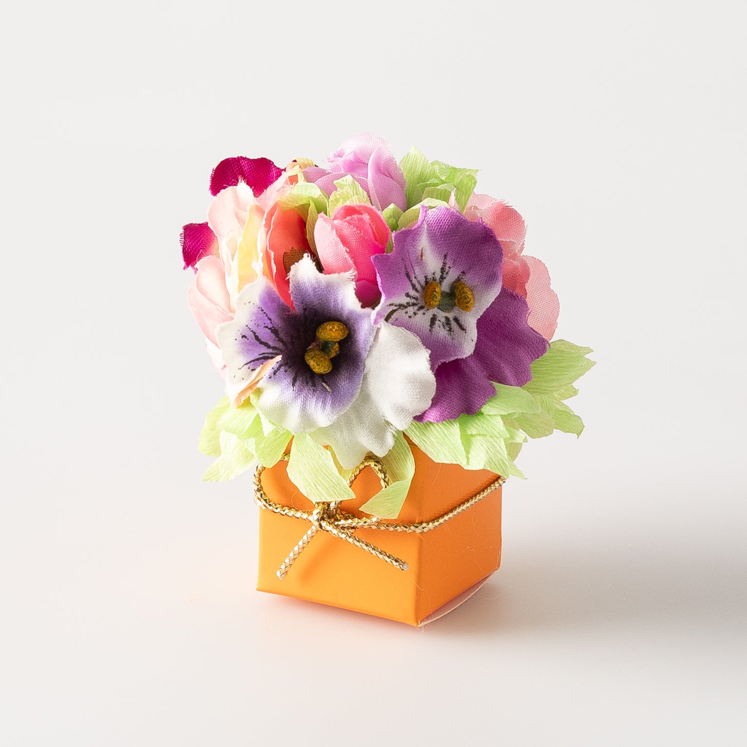 Spring Flowers Fantasy Box with 1 Truffle