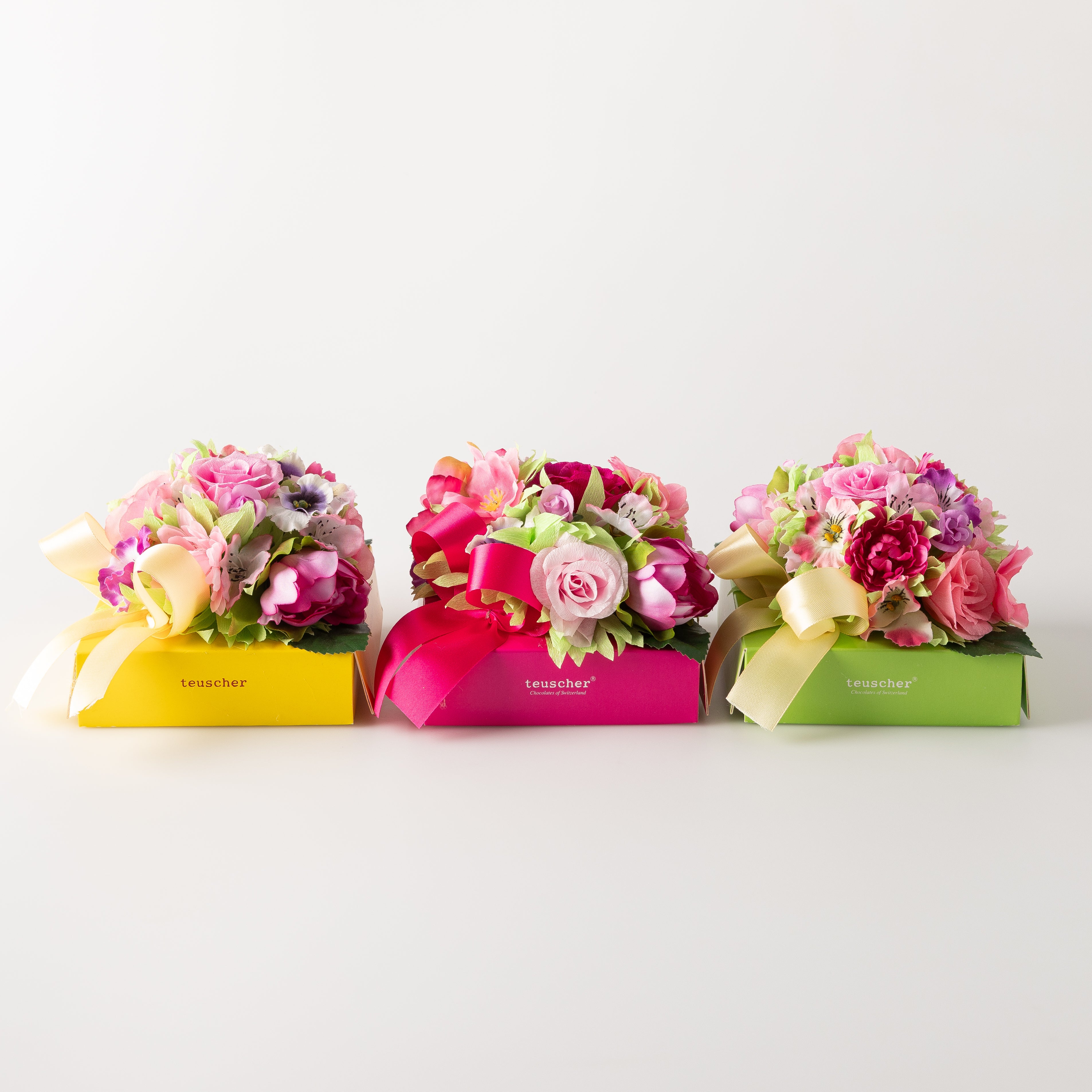 Spring fantasy box with 16 Truffles.