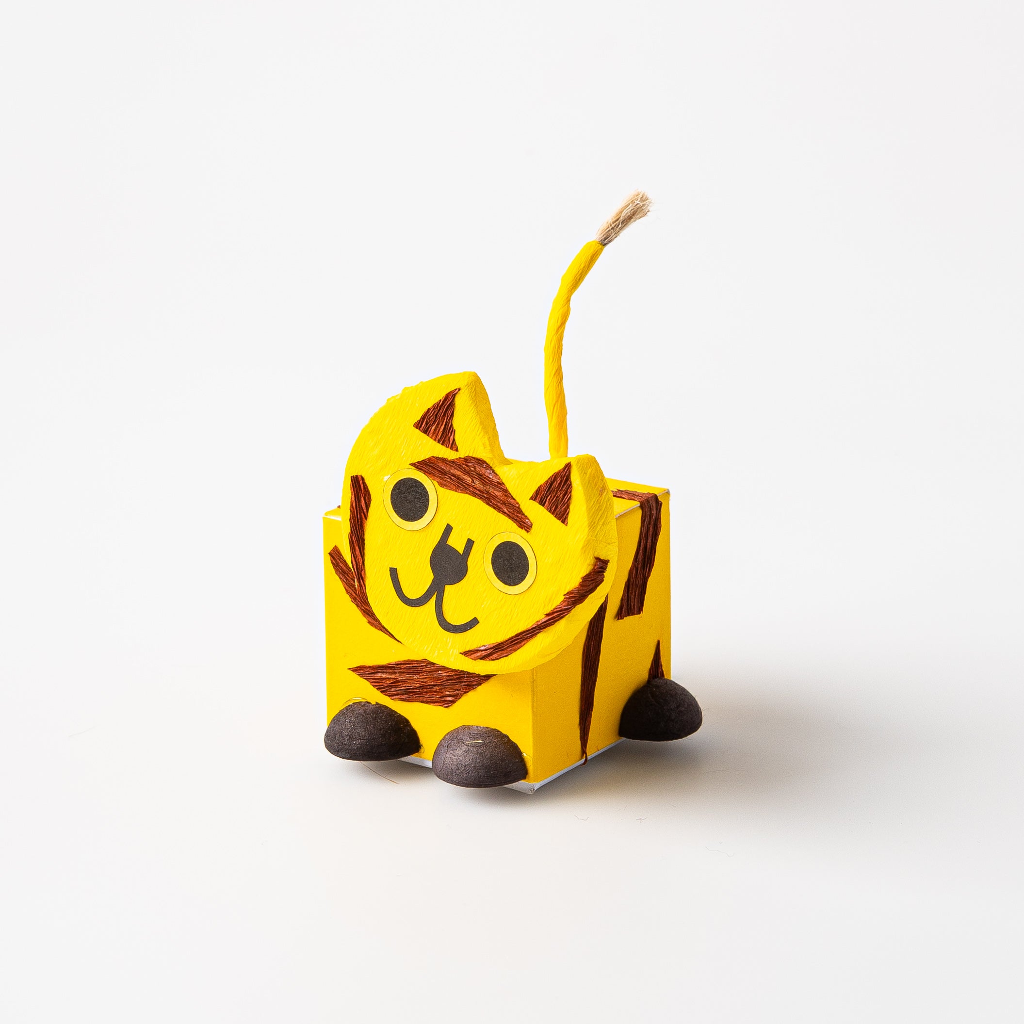 Tiger with 2 truffles