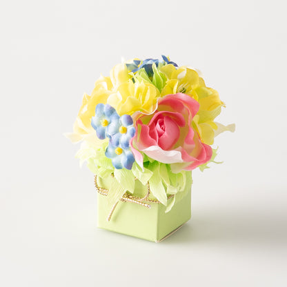 Spring Flowers Fantasy Box with 1 Truffle