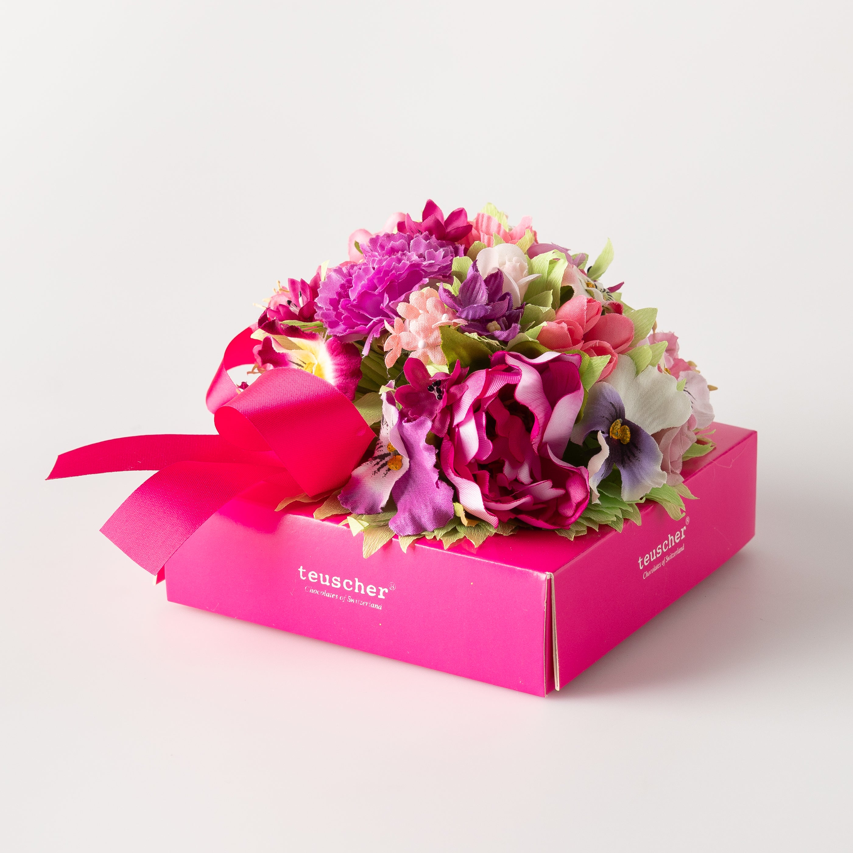 Spring fantasy box with 16 Truffles.